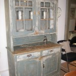 dresser1